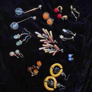 😎Vintage earrings bundle